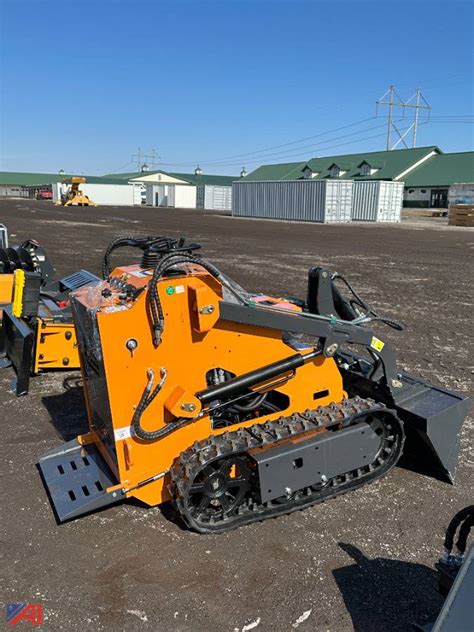 landhero mini skid steer attachments